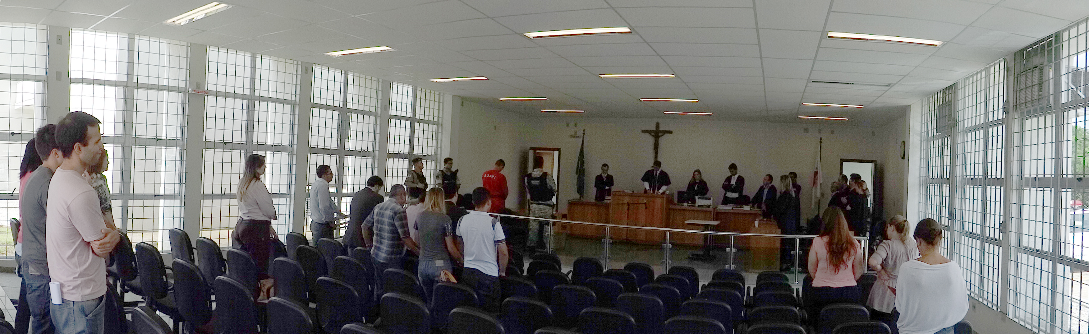 Tribunal do Juri no Forum da Comarca de Pouso Alegre durante julgamento do assassino de Ester