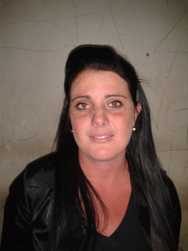 Junia Eufrasio Fernandes : Estou levando a droga para a mãe do "Santista" em Silvianópolis...
