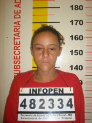 Viviane Lopes Campos, a unica que confessou os roubos.